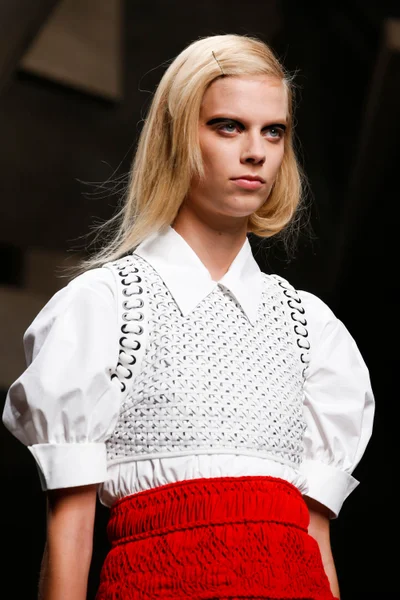 Look 2